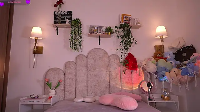 violeth     online show from 02/23/26, 01:12