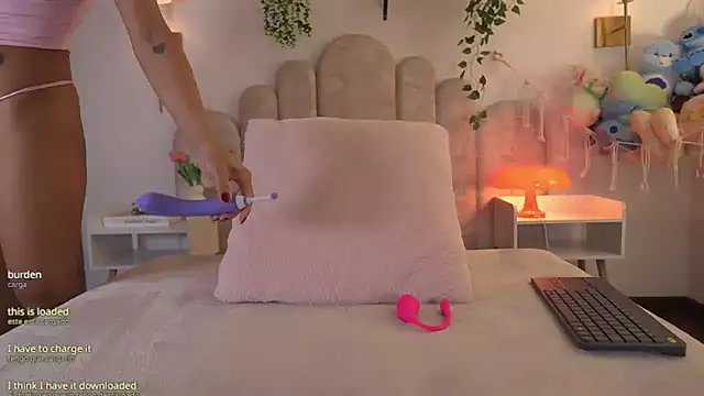 violeth     online show from 04/14/26, 02:11