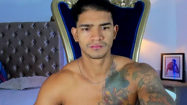 Snapshot of antonio__444 chatting on 10/04/25, 10:17 antonio 444 online show from 10/04/25, 10:17