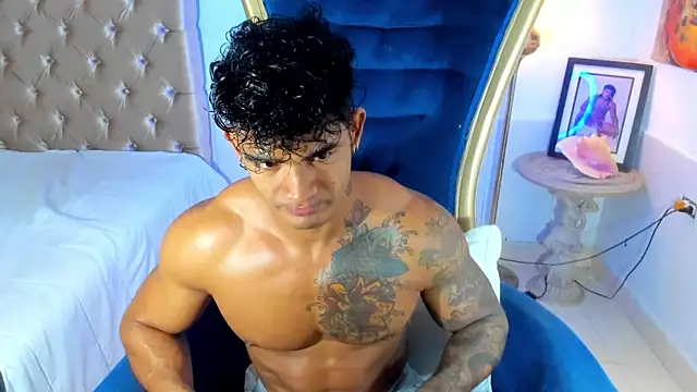 antonio  444 online show from 05/23/26, 07:57