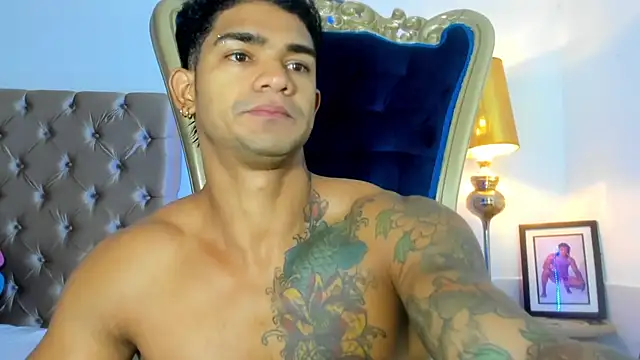 Snapshot of antonio__444 chatting on 10/10/25, 11:33 antonio 444 online show from 10/10/25, 11:33