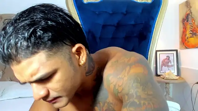 antonio  444 online show from 11/28/25, 11:32