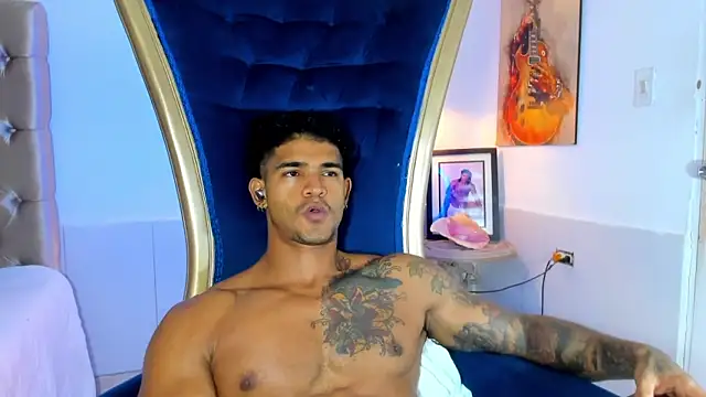 antonio  444 online show from 04/30/26, 08:57
