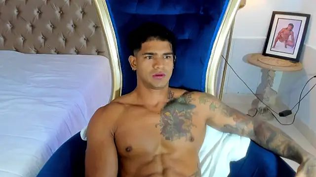 antonio  444 online show from 11/06/25, 08:07