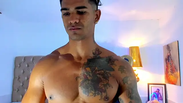 antonio  444 online show from 04/21/26, 07:04