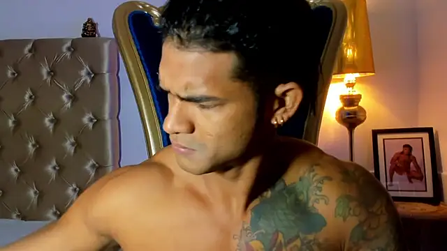 antonio  444 online show from 11/17/25, 11:25