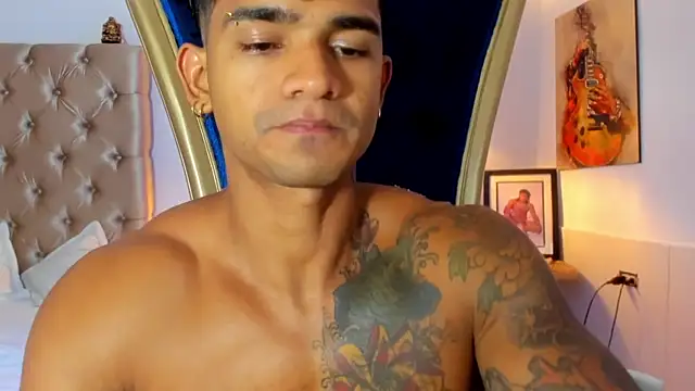 antonio  444 online show from 12/19/25, 12:03