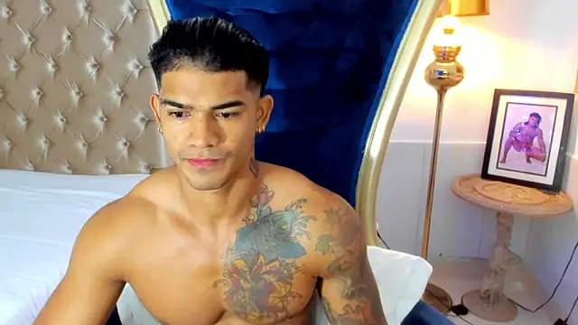 antonio  444 online show from 11/22/25, 12:04