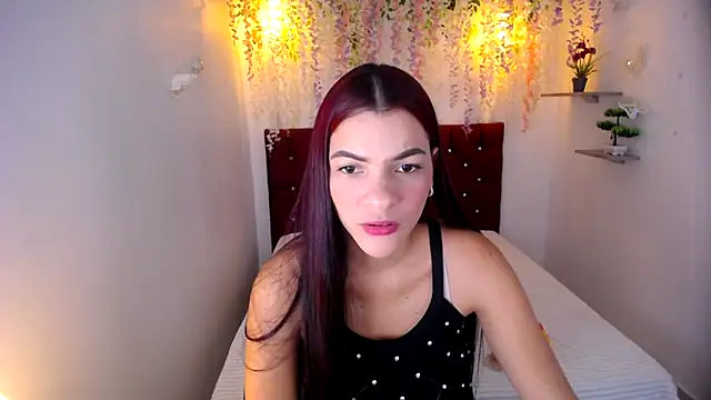 Snapshot of wild_couple_sex_69 chatting on 06/08/26, 01:00 wild couple sex 69 online show from 06/08/26, 01:00