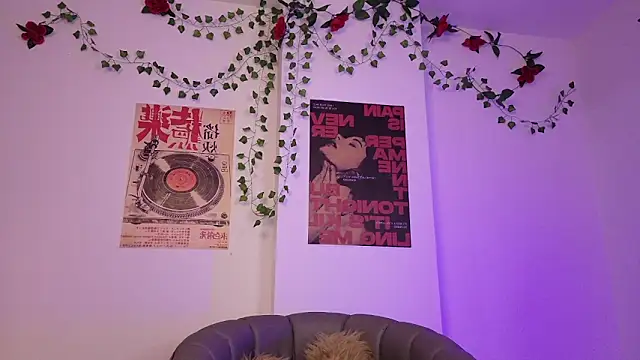 CoralieBronson online show from 05/08/26, 01:31