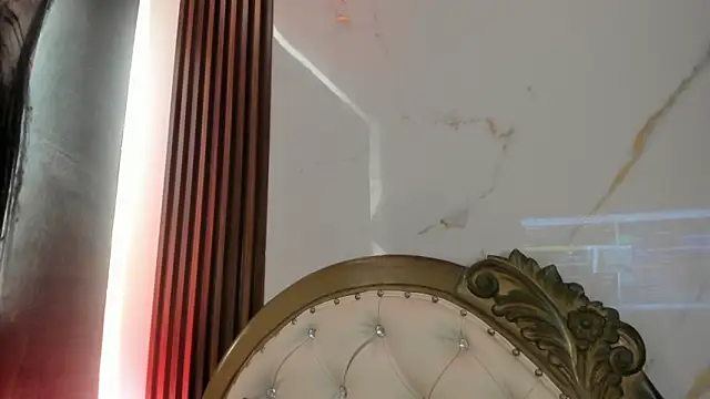 CoralieBronson online show from 10/21/25, 09:03