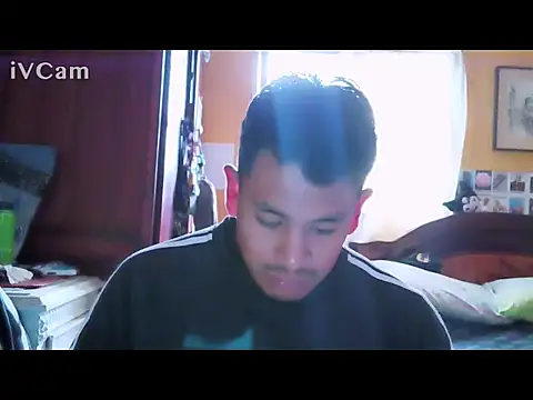 Snapshot of Mark97AE chatting on 10/17/25, 09:16 Mark97AE online show from 10/17/25, 09:16