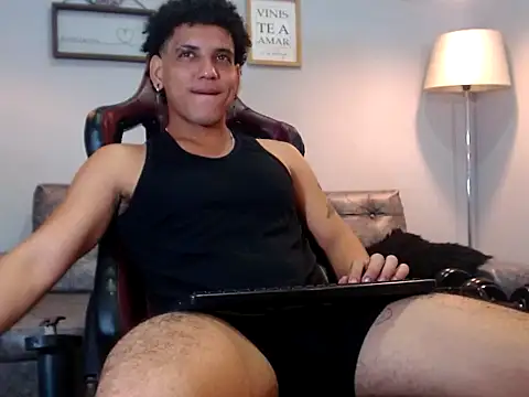 Xfire boy69 online show from 11/23/25, 01:32