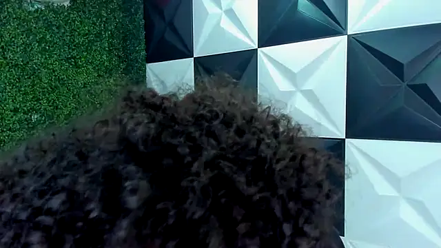 Xfire boy69 online show from 10/21/25, 04:28