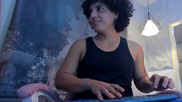 Xfire boy69 online show from 10/24/25, 03:27