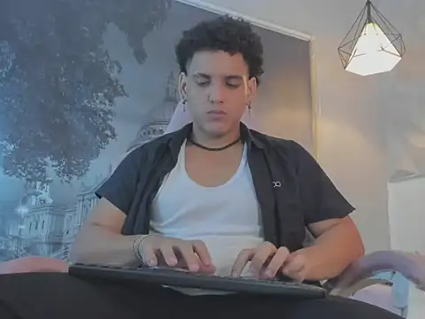 Xfire boy69 online show from 11/24/25, 08:20