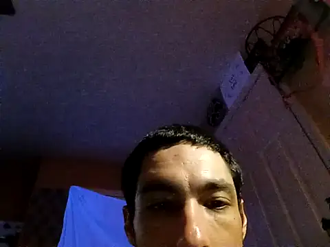 Twinkky online show from 04/27/26, 08:56