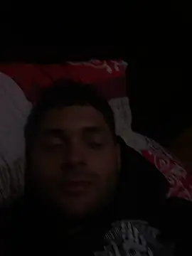 Andresvllz00 online show from 11/30/25, 09:43