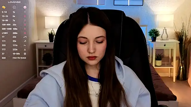 Kimmie shine online show from 04/11/26, 09:13