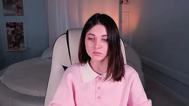 Snapshot of Kimmie_shine chatting on 02/05/26, 11:28 Kimmie shine online show from 02/05/26, 11:28