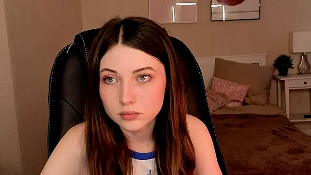 Snapshot of Kimmie_shine chatting on 06/10/26, 05:25 Kimmie shine online show from 06/10/26, 05:25
