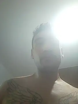 bigandstrong2217 online show from 04/19/26, 01:39