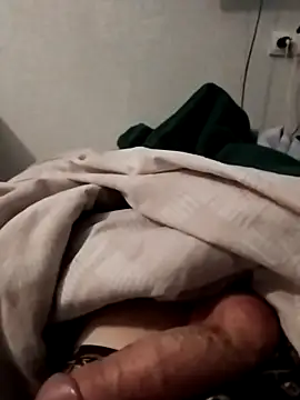 hornny boy35 online show from 04/26/26, 04:54