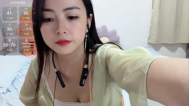 Yingbao-Baby online show from 10/18/25, 08:16