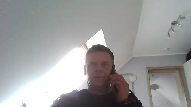 KLE-1970 online show from 09/23/25, 11:28