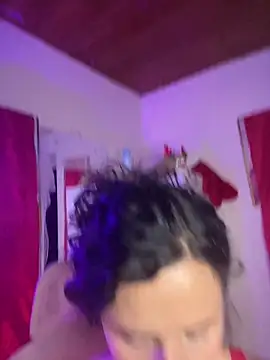 Dannaa Lovs online show from 12/15/25, 05:30