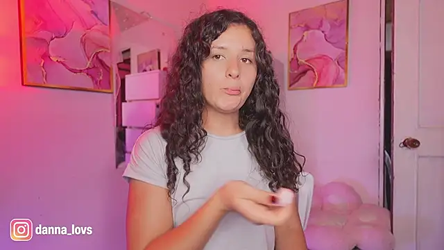 Dannaa Lovs online show from 11/14/25, 06:55