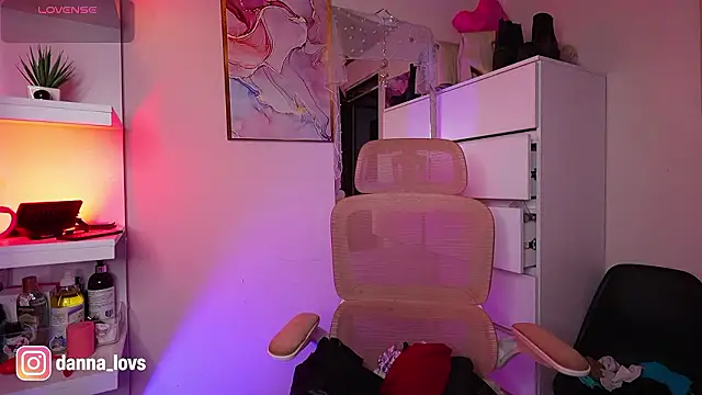 Dannaa Lovs online show from 03/22/26, 02:51