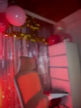 Dannaa Lovs online show from 02/14/26, 10:04