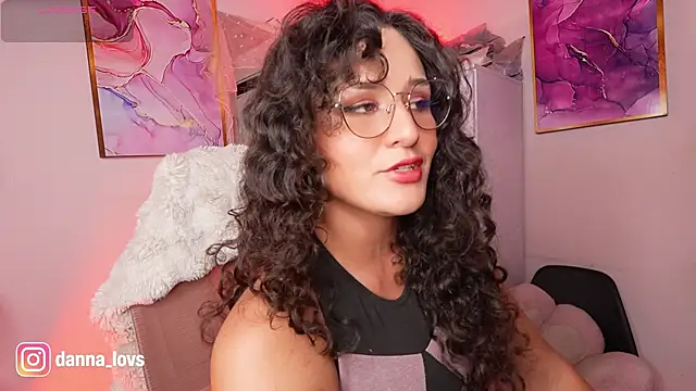 Dannaa Lovs online show from 04/13/26, 08:02