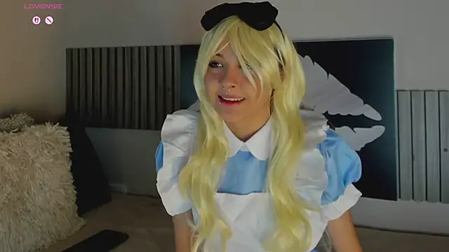 Blue Sixx online show from 10/18/25, 10:23