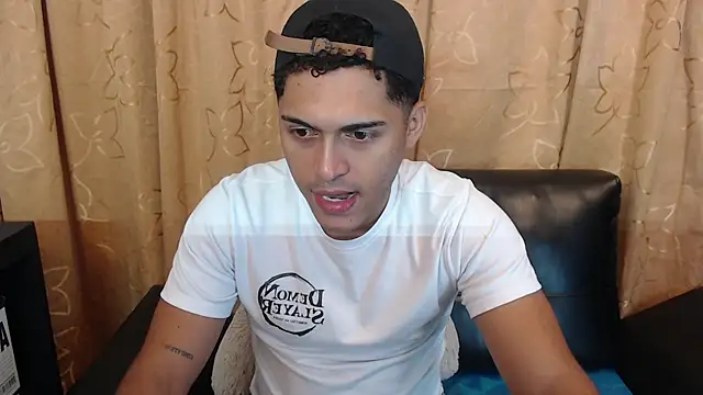 Derek Storm  online show from 04/06/26, 10:49