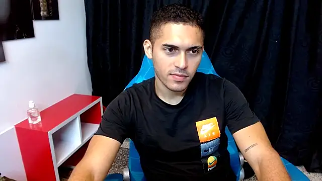 Derek Storm  online show from 12/21/25, 01:02