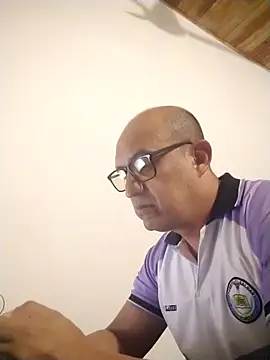 Snapshot of jorge406 chatting on 11/04/25, 09:02 jorge406 online show from 11/04/25, 09:02