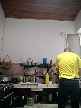 Snapshot of jorge406 chatting on 10/14/25, 05:46 jorge406 online show from 10/14/25, 05:46