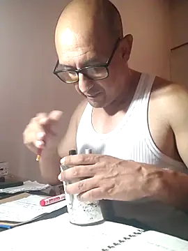 Snapshot of jorge406 chatting on 11/12/25, 07:40 jorge406 online show from 11/12/25, 07:40