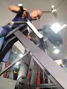 Snapshot of jorge406 chatting on 10/04/25, 01:23 jorge406 online show from 10/04/25, 01:23