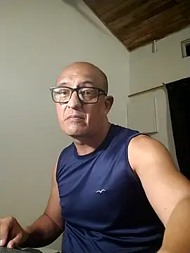 Snapshot of jorge406 chatting on 11/11/25, 11:20 jorge406 online show from 11/11/25, 11:20