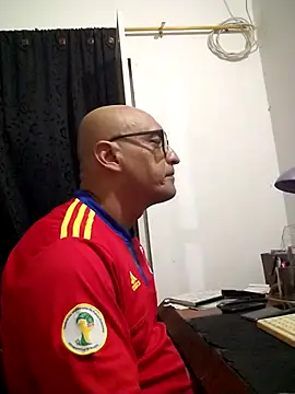 Snapshot of jorge406 chatting on 09/30/25, 01:22 jorge406 online show from 09/30/25, 01:22