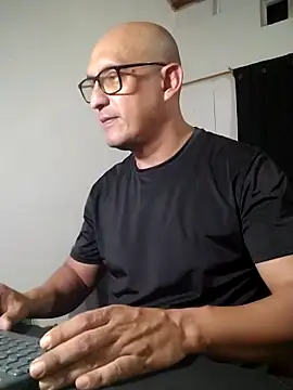 Snapshot of jorge406 chatting on 10/22/25, 01:16 jorge406 online show from 10/22/25, 01:16