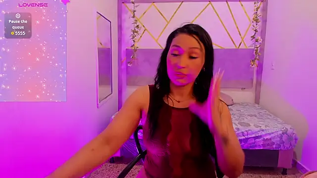 IvyShine7 online show from 12/05/25, 07:34