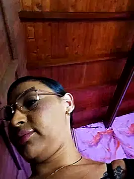 IvyShine7 online show from 05/26/26, 07:56
