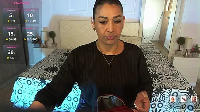 IvyShine7 online show from 02/10/26, 06:51