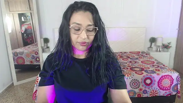 IvyShine7 online show from 04/02/26, 07:31