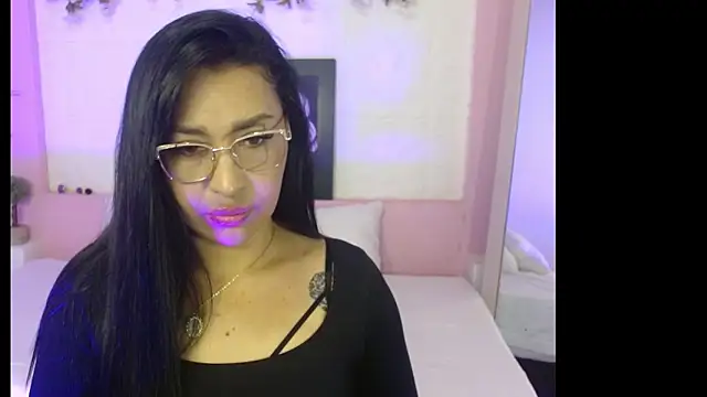 IvyShine7 online show from 04/27/26, 07:45