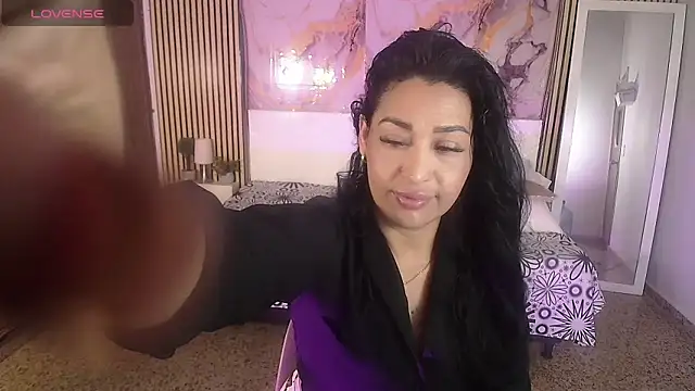 IvyShine7 online show from 05/01/26, 07:19
